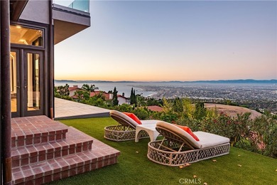 Beach Home For Sale in Rancho Palos Verdes, California