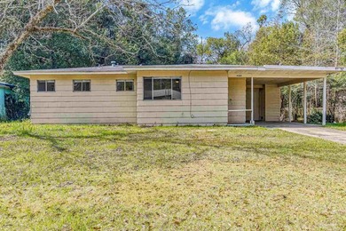 Beach Home For Sale in Pensacola, Florida