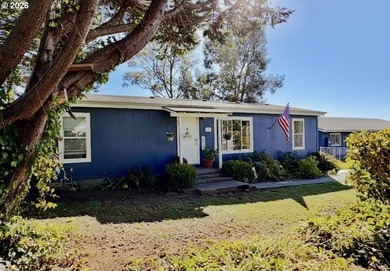 Beach Home For Sale in Brookings, Oregon