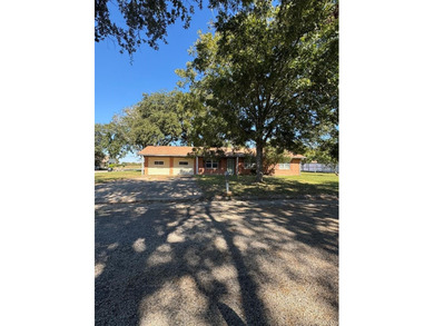 Beach Home For Sale in Palacios, Texas
