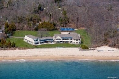 Beach Home For Sale in Asharoken, New York