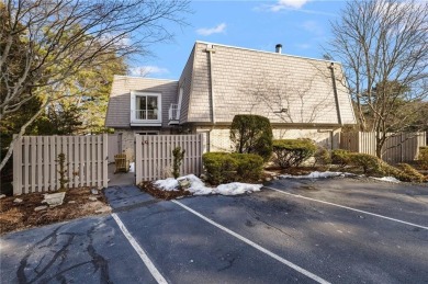 Beach Condo Sale Pending in North Kingstown, Rhode Island