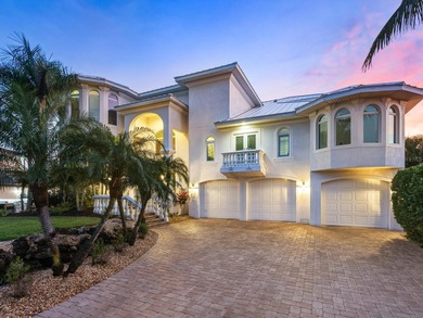 Beach Home For Sale in Sarasota, Florida
