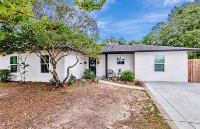 Beach Home Sale Pending in Fort Walton Beach, Florida