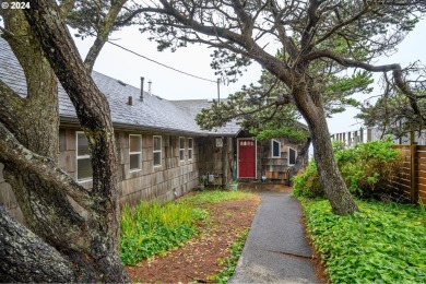 Beach Home For Sale in Depoe Bay, Oregon