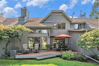 Beach Condo For Sale in Harbor Springs, Michigan