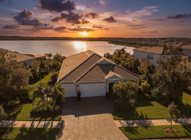 Beach Home For Sale in Sarasota, Florida