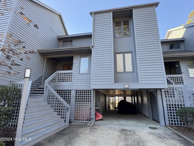 Beach Condo For Sale in Washington, North Carolina