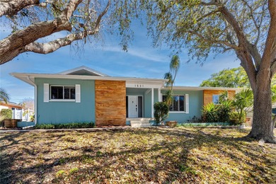 Beach Home Sale Pending in Largo, Florida