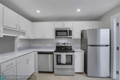 Beach Condo For Sale in Lauderdale By The Sea, Florida