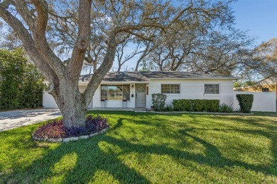 Beach Home Sale Pending in Tampa, Florida