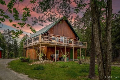 Beach Home For Sale in Rapid River, Michigan