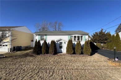 Beach Home For Sale in Warwick, Rhode Island