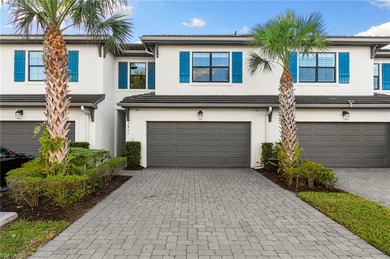 Beach Townhome/Townhouse For Sale in Naples, Florida