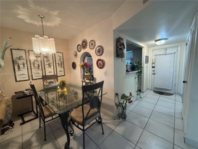 Beach Condo For Sale in Sunrise, Florida