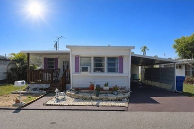 Beach Home For Sale in Palm Harbor, Florida