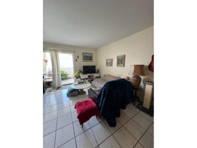 Beach Condo For Sale in Miami Beach, Florida