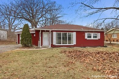 Beach Home Active Under Contract in Waukegan, Illinois