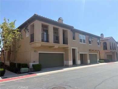 Beach Townhome/Townhouse Active Under Contract in San Clemente, California