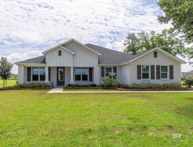 Beach Home For Sale in Silverhill, Alabama