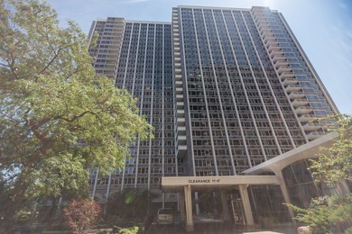 Beach Condo For Sale in Chicago, Illinois