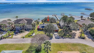 Beach Home For Sale in Navarre, Florida