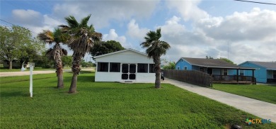Beach Home For Sale in Seadrift, Texas
