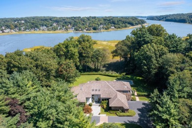 Beach Home For Sale in Lattington, New York