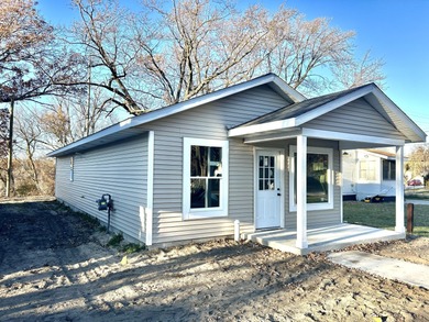 Beach Home For Sale in Muskegon, Michigan