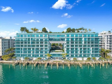 Beach Condo For Sale in Bal Harbour, Florida