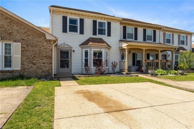 Beach Townhome/Townhouse For Sale in Virginia Beach, Virginia