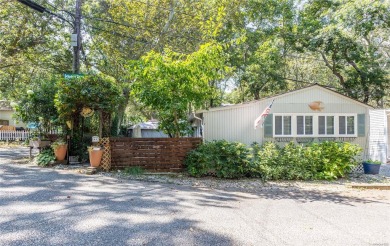 Beach Home For Sale in Baiting Hollow, New York