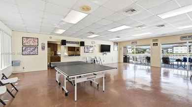 Beach Condo For Sale in Hallandale Beach, Florida