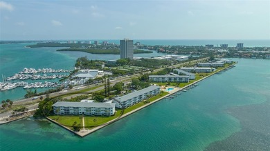 Beach Condo For Sale in Sarasota, Florida