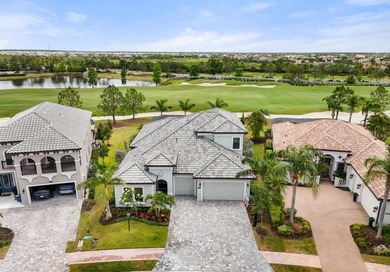 Beach Home For Sale in Bradenton, Florida