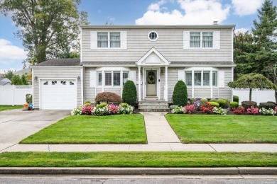 Beach Home Sale Pending in Massapequa, New York