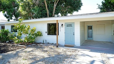 Beach Home For Sale in Sarasota, Florida