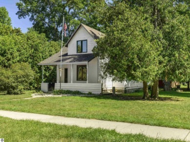 Beach Home For Sale in Frankfort, Michigan