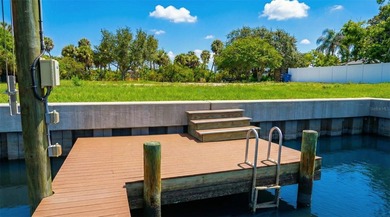 Beach Lot For Sale in Tampa, Florida