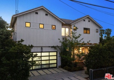 Beach Home Active Under Contract in Venice, California