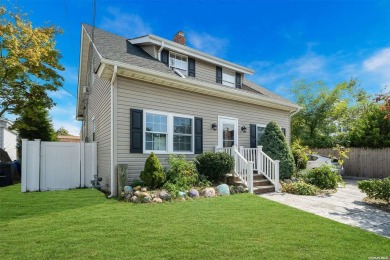 Beach Home For Sale in Bay Shore, New York