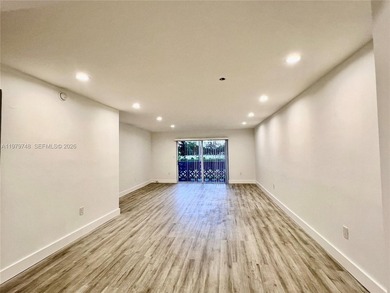 Beach Condo For Sale in North Miami, Florida
