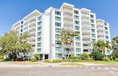 Beach Condo For Sale in St. Petersburg, Florida