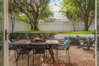 Beach Home For Sale in Manhattan Beach, California