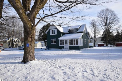 Beach Home For Sale in Charlevoix, Michigan