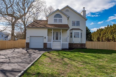 Beach Home For Sale in Shirley, New York