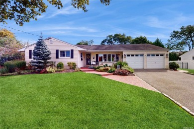 Beach Home Sale Pending in Massapequa, New York