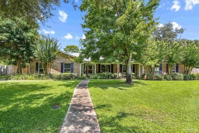 Beach Home For Sale in Gulf Breeze, Florida
