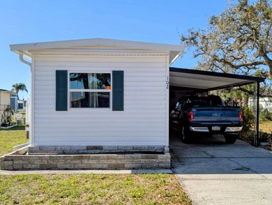 Beach Home For Sale in Ruskin, Florida