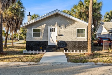 Beach Home For Sale in St. Petersburg, Florida